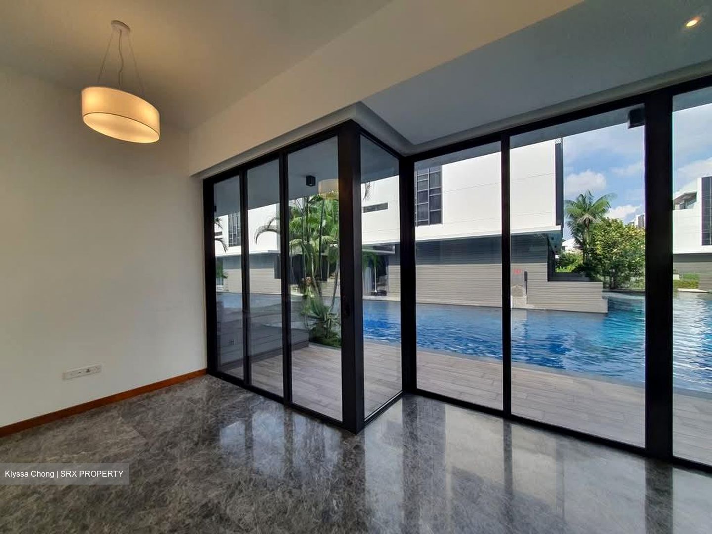 Alana (D28), Terrace #570902861